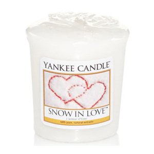 Yankee Candle – votivní svíčka Snow in Love 49 g