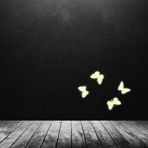 Svíticí samolepka na zeď - Motýlci 4 ks