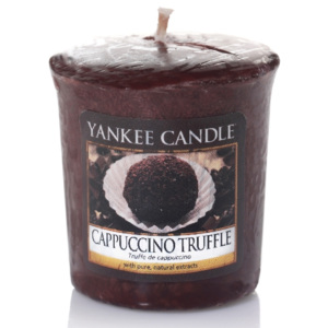 Votivní vonná svíčka Yankee Candle Cappuccino Truffle 50 GRAMŮ
