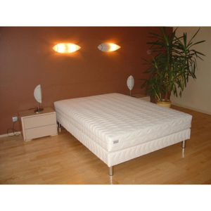 Čalouněná postel LUX + matrace + rošt 140 x 200 cm - Bílá