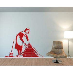 GLIX Banksy "Maid" - samolepka na zeď Světle červená 65 x 50 cm
