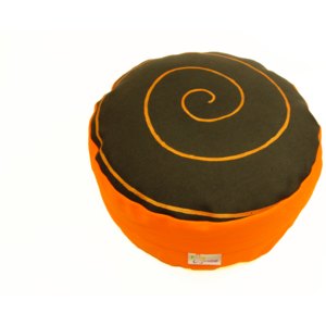 S radostí - vlastní výroba Meditační podsedák se spirálou - oranžový Velikost: ∅30 x v12 cm