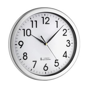 DCF nástěnné hodiny TFA 60.3519.02, (Ø x h) 30,8 x 4,3 cm, stříbrná
