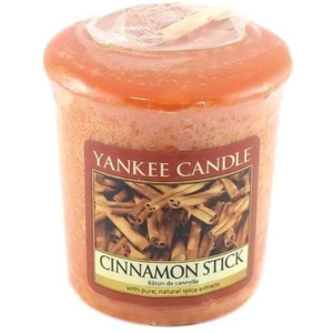 Svíčka Yankee Candle Skořicová tyčinka, 49 g