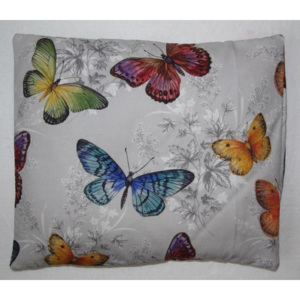 S radostí - vlastní výroba Pohankový polštář - motýlci Velikost: 35 x 40 cm