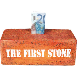 Kasička First Stone