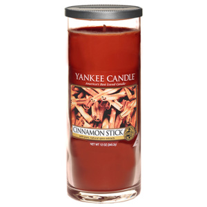 Svíčka ve skleněném válci Yankee Candle Skořicová tyčinka, 566 g