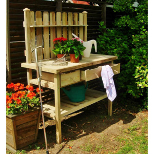 Zahradní pracovní stolek