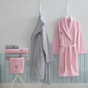 Set dámského a pánského županu, ručníků a osušek v šedé a růžové barvě Family Bath