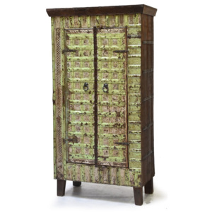 Antik skříň z teakového dřeva, kovem pobité dveře, 78x42x150cm