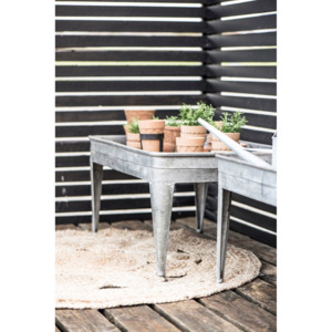 Zinkový zahradní stolek