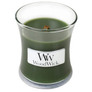 WoodWick - vonná svíčka Fraserova jedle 85g (Frasier Fir. Vůně, dokonale evokující aroma čerstvě uříznuté borovice za mrazivého zimního rána.)