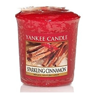 Vonná svíčka Yankee Candle Sparkling Cinnamon votivní 49g/15hod