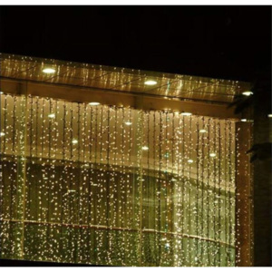 Vánoční osvětlení - světelný závěs - 3x6 m teple bílá 600 LED - VOLTRONIC® M59572