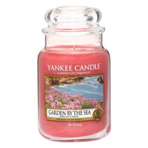 Svíčka ve skleněné dóze Yankee Candle Zahrada u moře, 623 g
