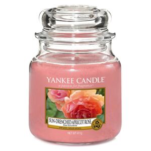 Svíčka ve skleněné dóze Yankee Candle Vyšisovaná meruňková růže, 410 g