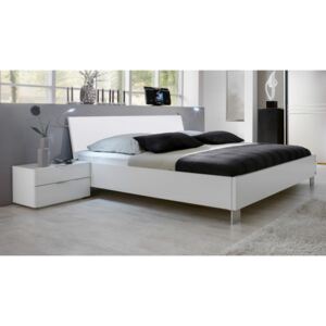 Dřevěná postel Medina 180x200 cm, bílá
