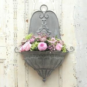 Kovový stojan na květinu ve tvaru umyvadla, Chic Antique
