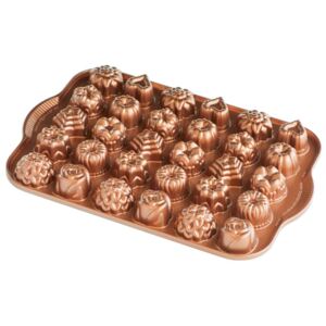 Forma na čajové pečivo a čokoládové pralinky Nordic Ware