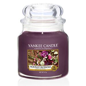 Yankee Candle vonná svíčka Moonlit Blossoms Classic střední