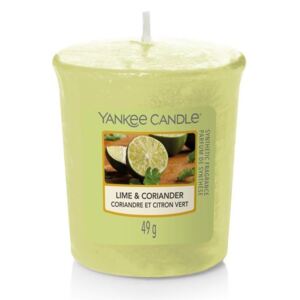 Yankee Candle - votivní svíčka Lime & Coriander (Limetka a koriandr) 49g (Perfektní svěží kombinace pro horké dny. Sladké šťavnaté limetky a zelené lístky koriandru prodchnou vzduch lehkou osvěžující vůní.)