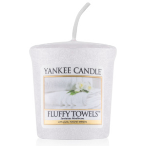Vonná votivní svíčka Yankee Candle Fluffy Towels 49g/15hod