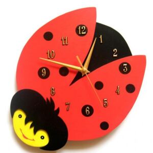 Dětské dřevěné hodiny Beruška - Červená - tichý mechanismus