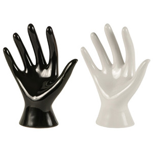 Autronic Porcelánová ruka na prstýnky - černá