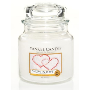 Yankee Candle vonná svíčka Snow In Love Classic střední