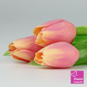 Francouzský umělý tulipán č. 20- broskvový