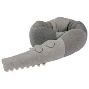 Sebra Dětský polštář spící krokodýl šedý