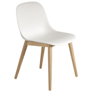 Muuto Židle Fiber Side Chair s dřevěnou podnoží, bílá/dub