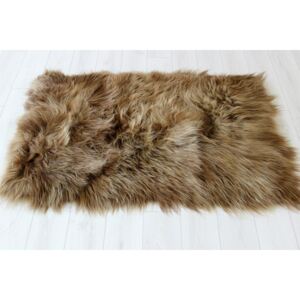 Kožený koberec z ovčí kůže - dlouhý chlup - hnědý - 3K - rovný 3 kůže Dlouhý chlup 10-20 cm